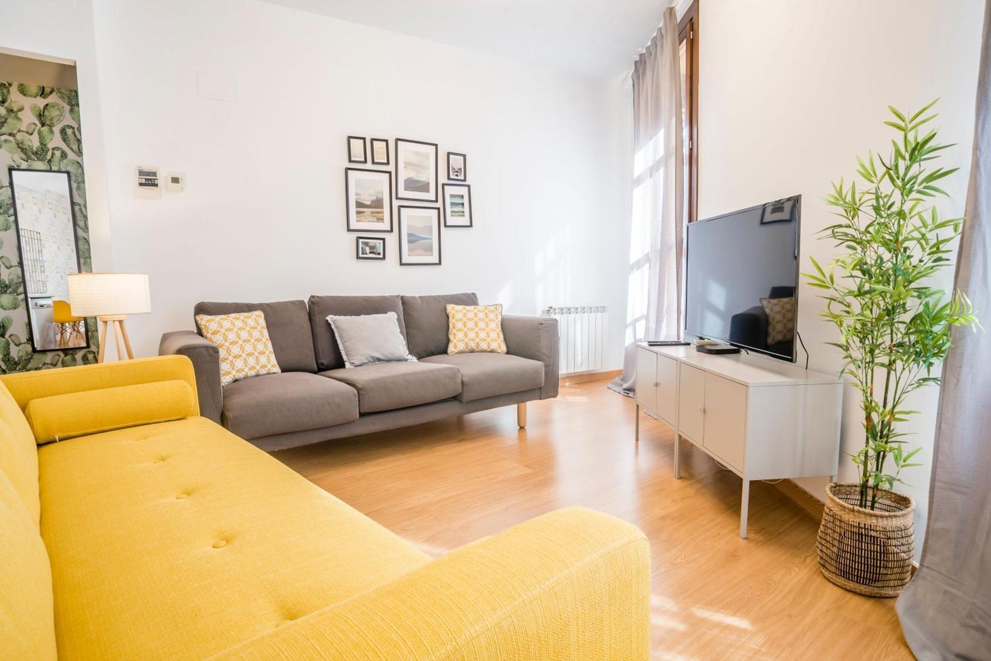 Appartamento Vtz El Balcon De Espoz Y Mina II Saragozza Esterno foto